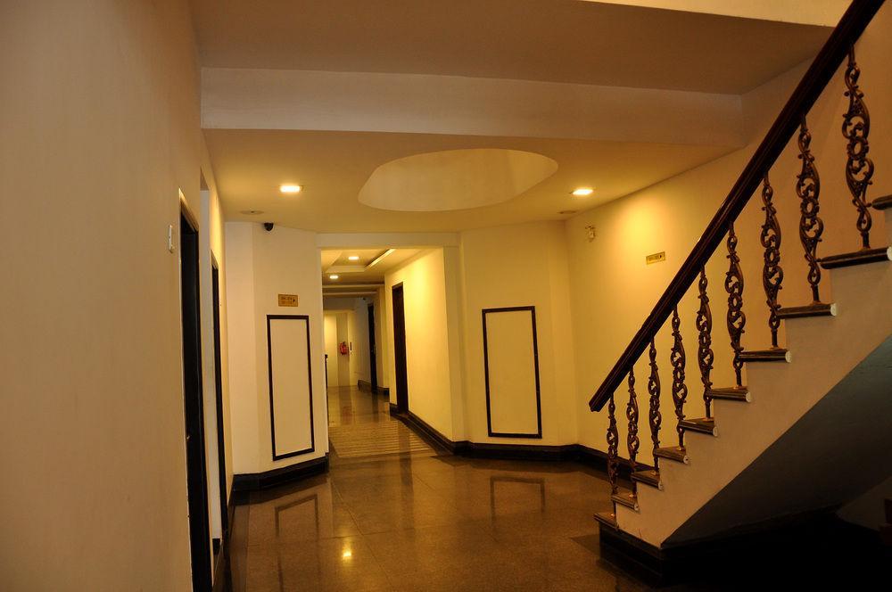 Oyo Premium Convent Road Near Lake كوديكانال المظهر الخارجي الصورة